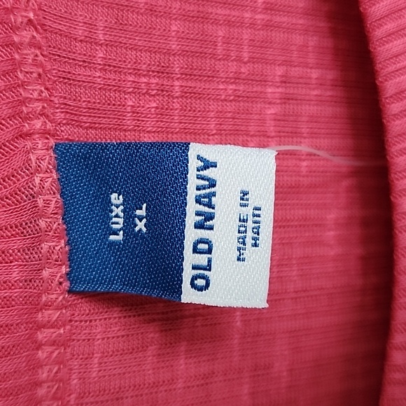 OLD NAVY TANK TOP/ SIZE  XL - Picture 3 of 10